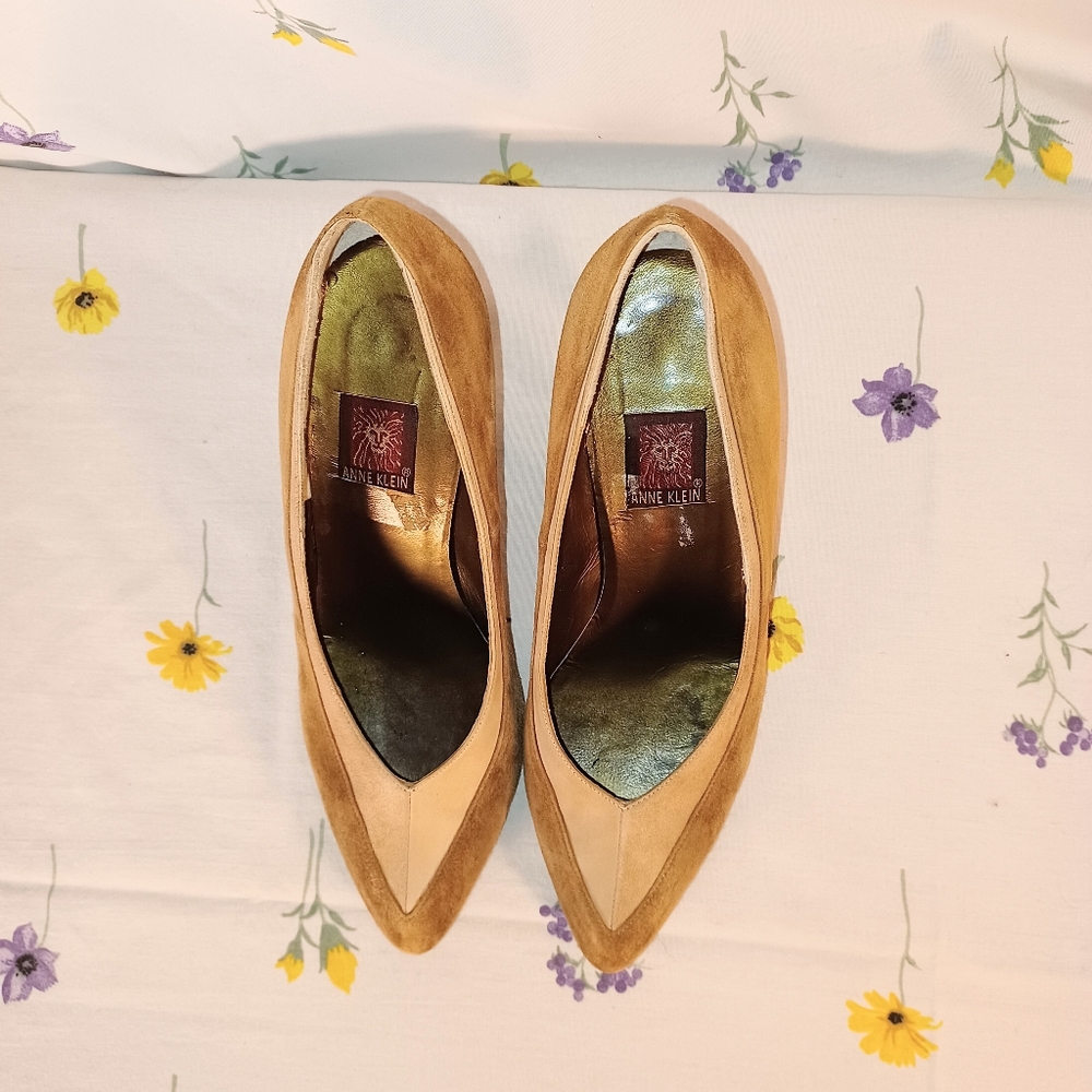 Vintage Anne Klein Suede Pumps